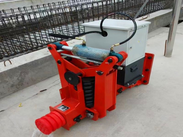 液（yè）壓夾軌器